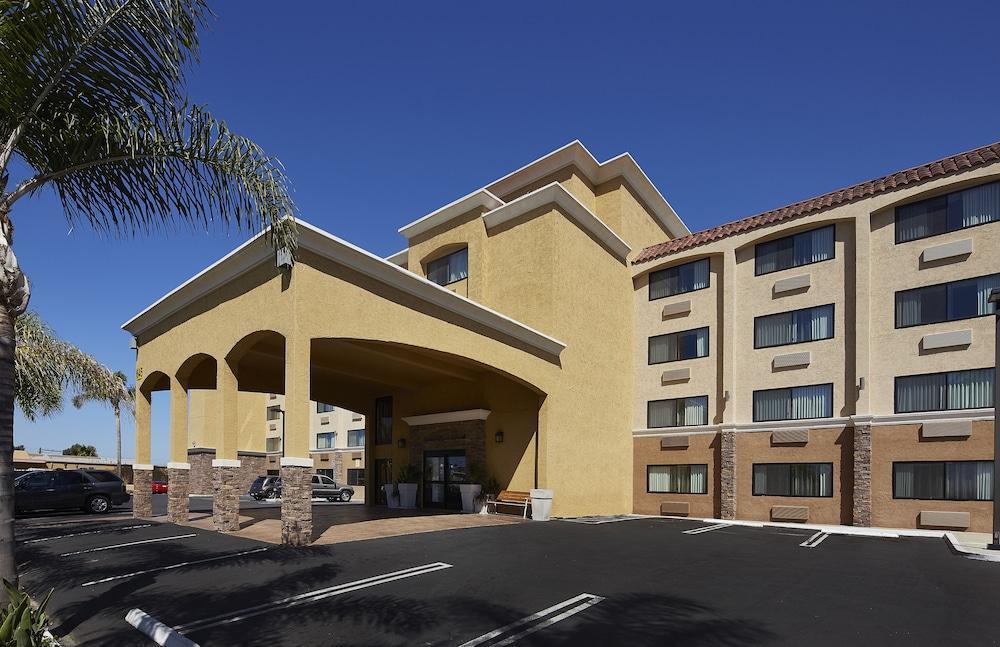 Holiday Inn Express San Diego South - National City By Ihg Экстерьер фото