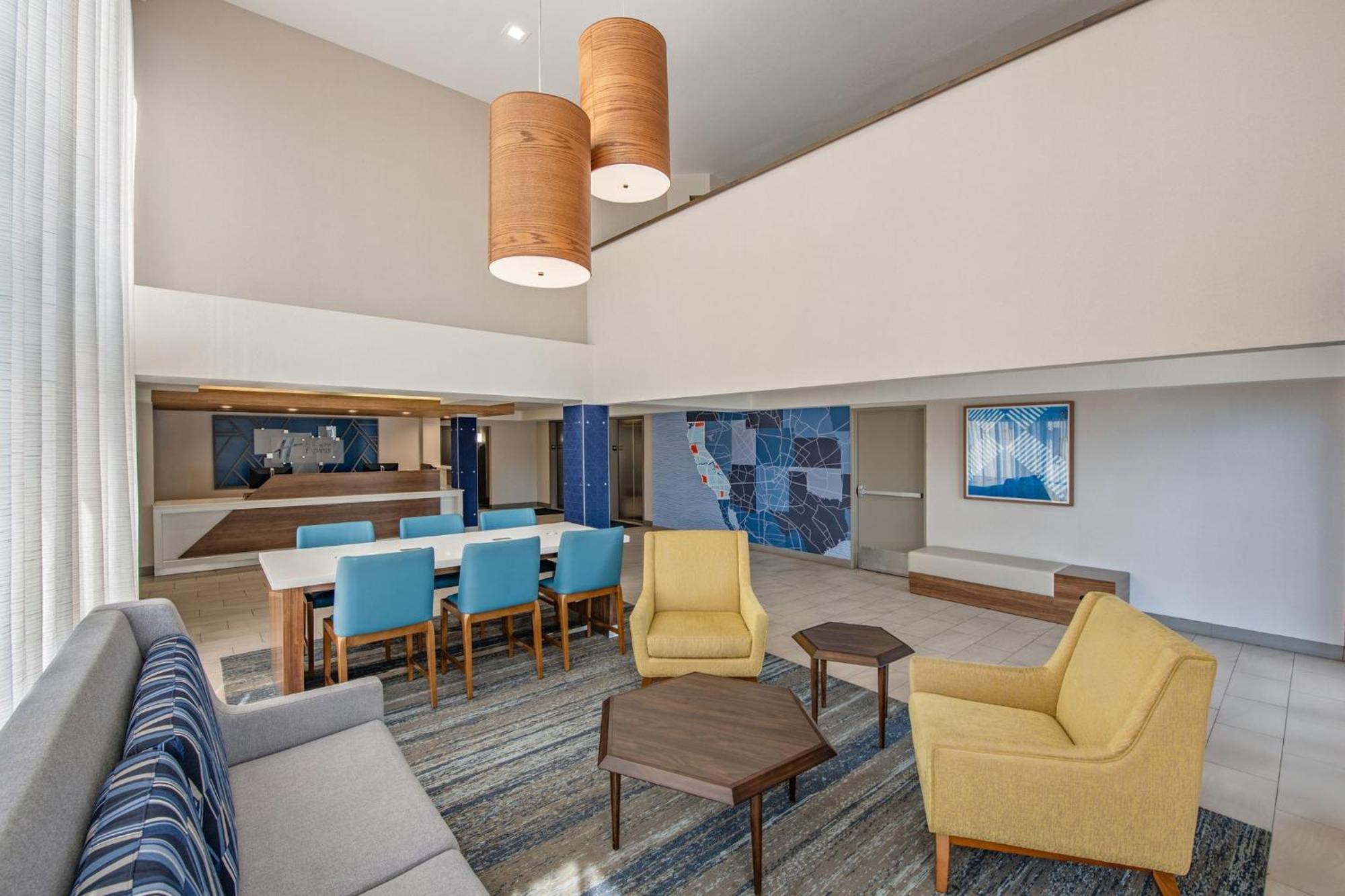 Holiday Inn Express San Diego South - National City By Ihg Экстерьер фото