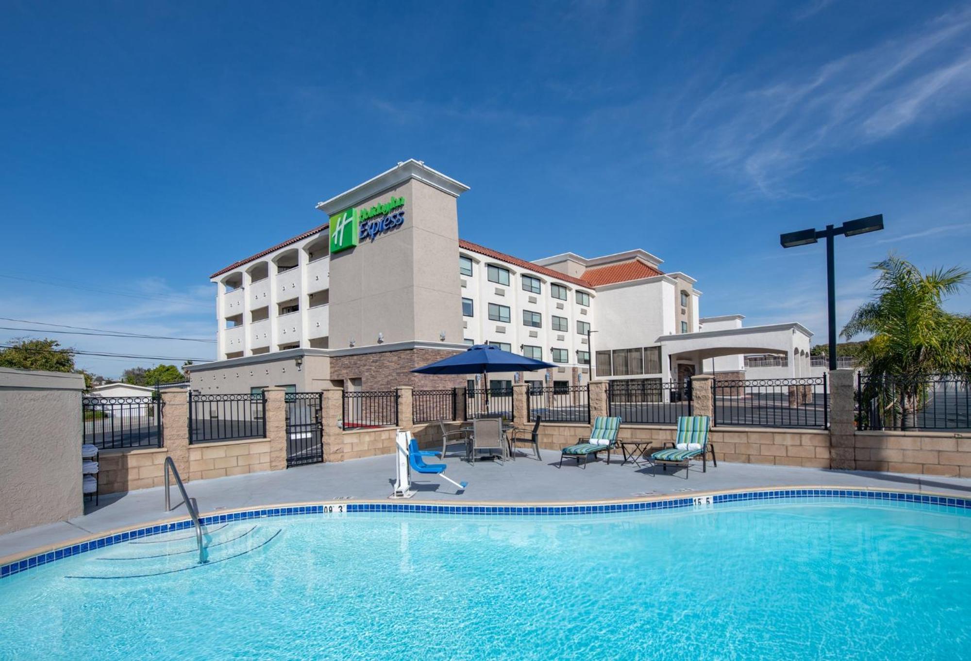 Holiday Inn Express San Diego South - National City By Ihg Экстерьер фото