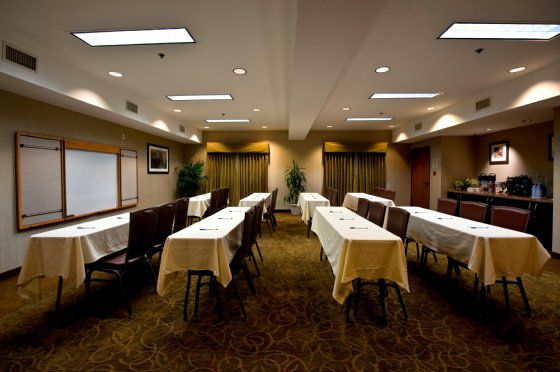 Holiday Inn Express San Diego South - National City By Ihg Бизнес фото